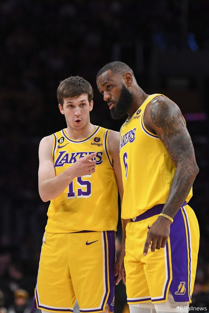 乐鱼集团-皮尔斯建议詹姆斯立即退役：伤病潮已让湖人崩溃，他为联盟付出了一切|保罗·皮尔斯|勒布朗-詹姆斯|奥斯汀-里夫斯|奥斯汀·里夫斯|保罗-皮尔斯_新浪体育_新浪新闻